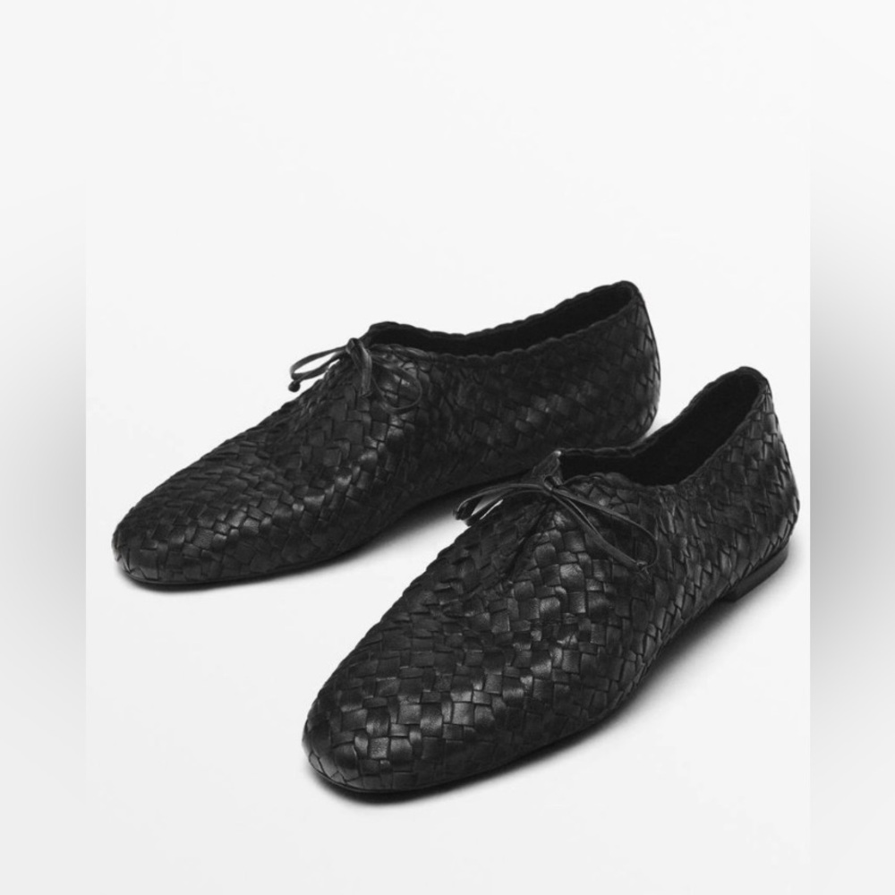 Massimo Dutti Black Woven Leather Lace-Up Flats